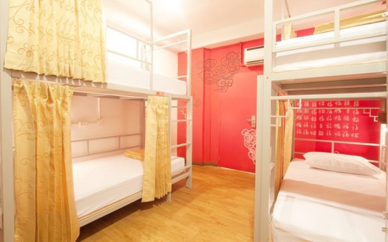 China Town Hotel Bangkok : Bunk Bed Room for 6 Adults