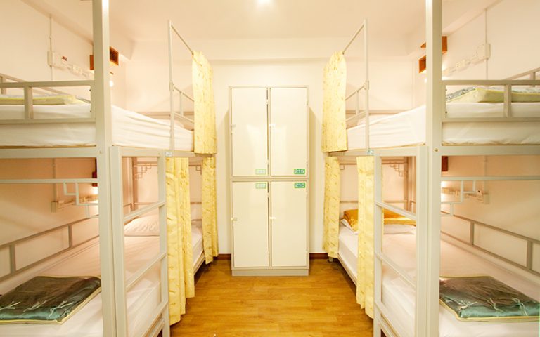 China Town Hotel Bangkok : Bunk Bed Room for 4 Adults